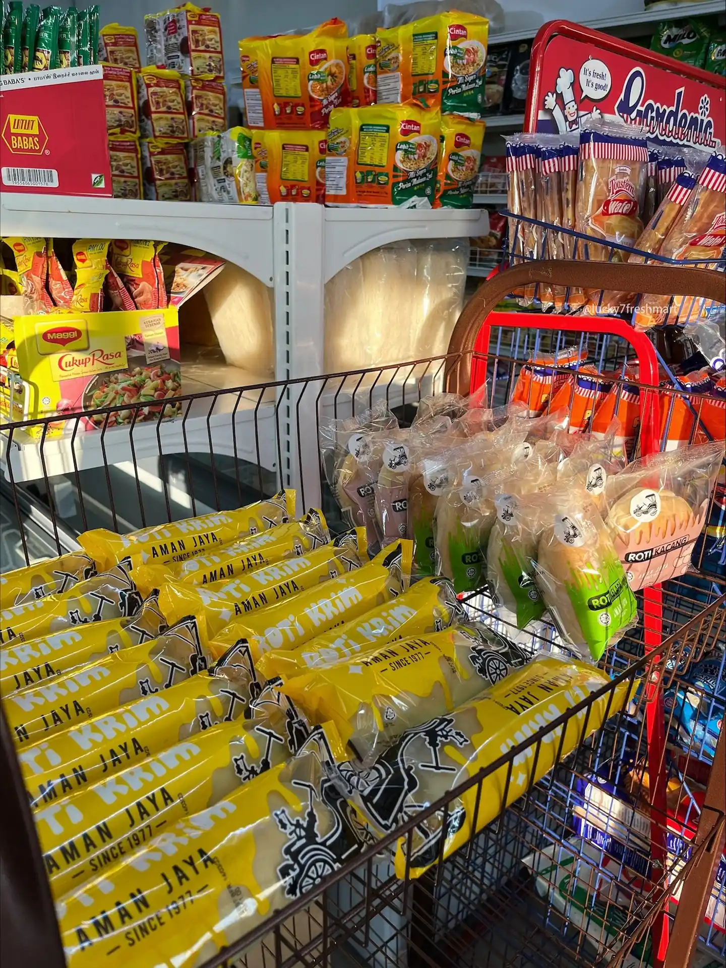 Lucky 7 Fresh Mart